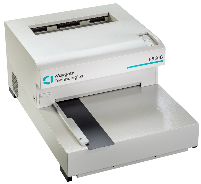 Waygate Technologies FS50B 激光胶片扫描仪实物图,展示设备外观与胶片进片通道结构。